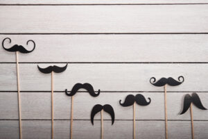 retour de la moustache